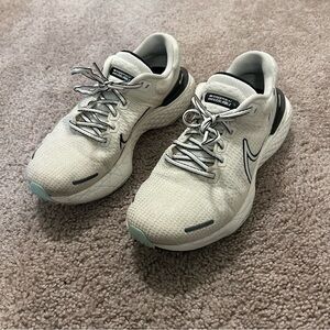 Nike ZoomX Invincible Run Flyknit 2 Sail Running Shoes Size 8